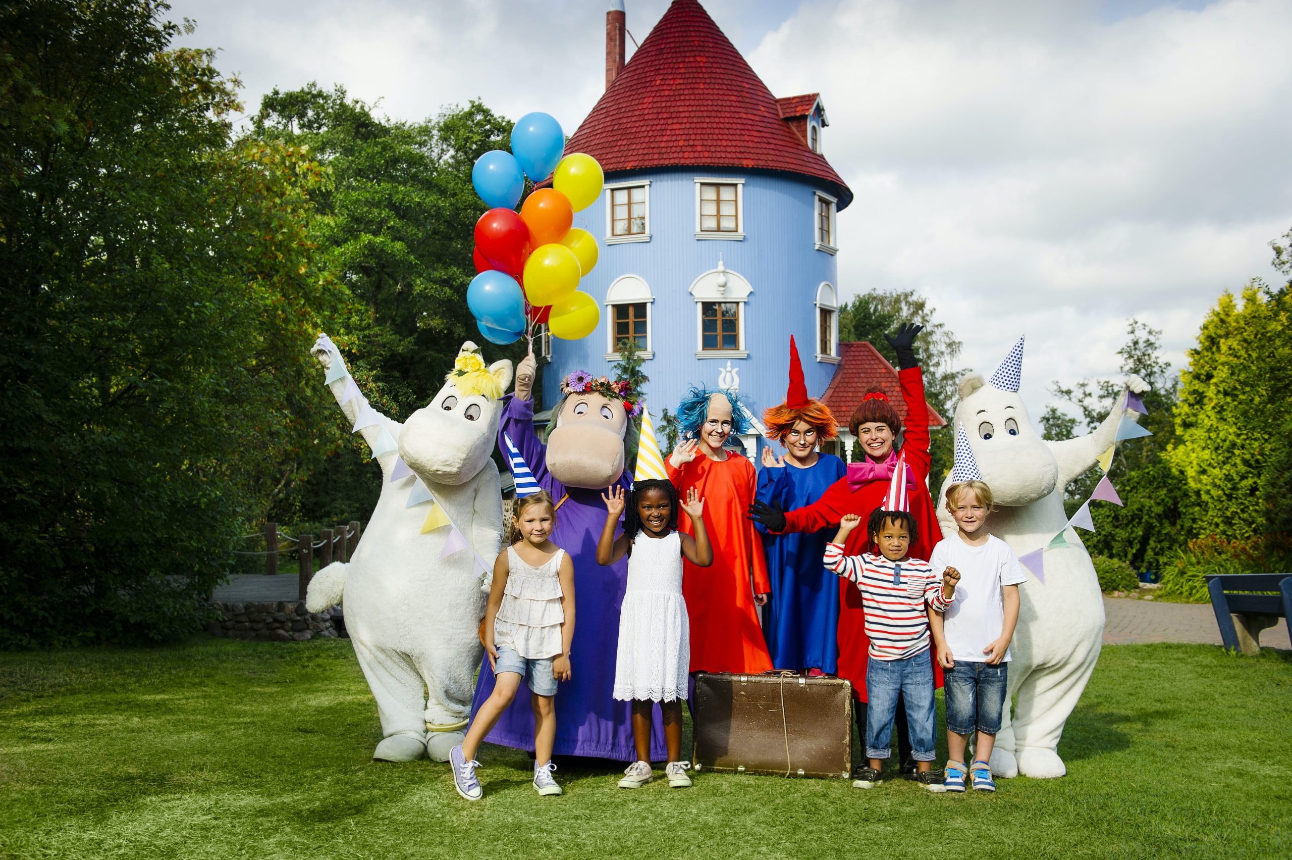 Theme parks & attractions